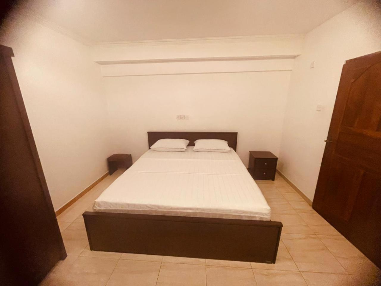 Mila Boutique Airport Hotell Seeduwa Exteriör bild